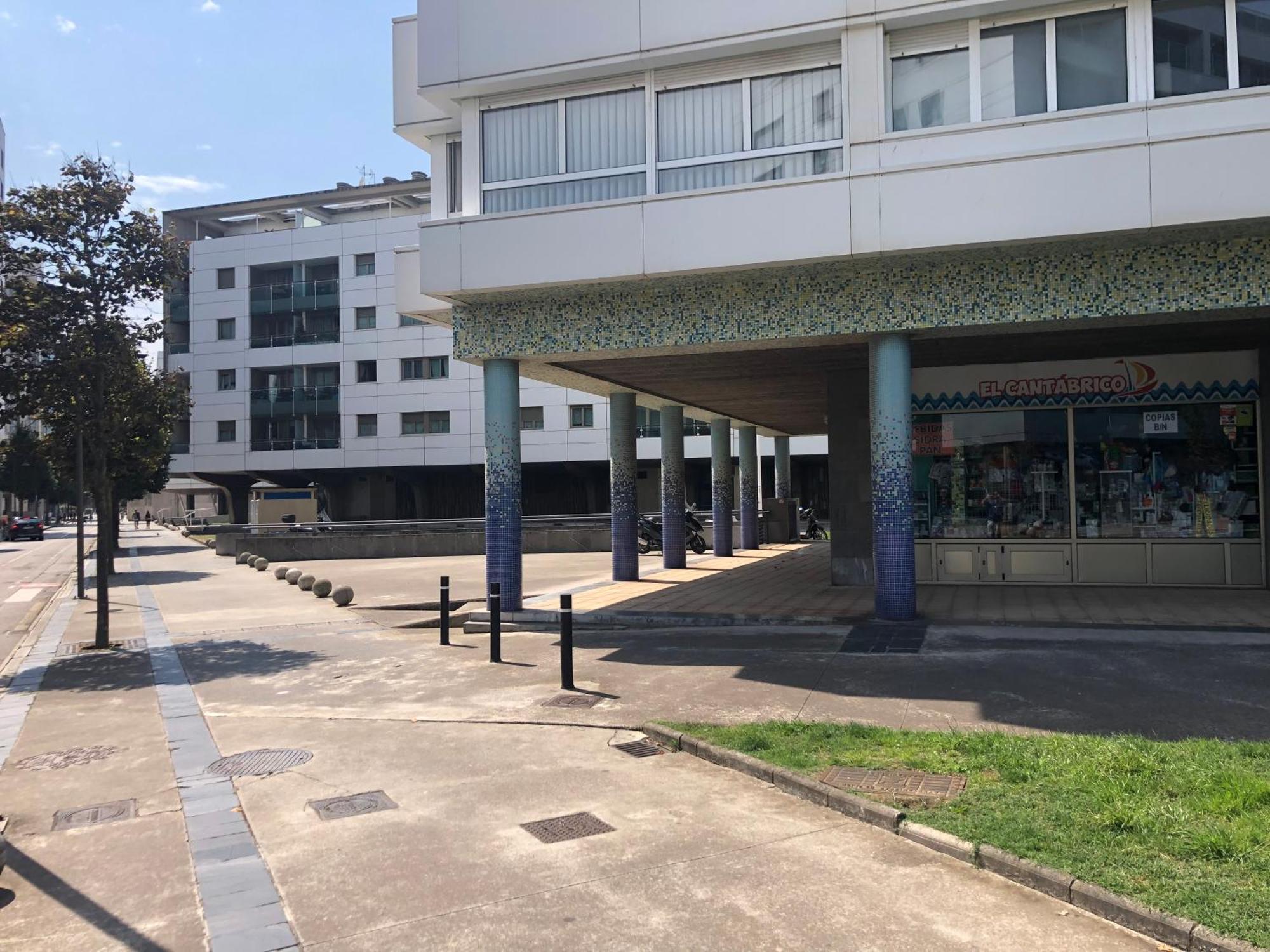 Poniente Beach Хихон Екстериор снимка