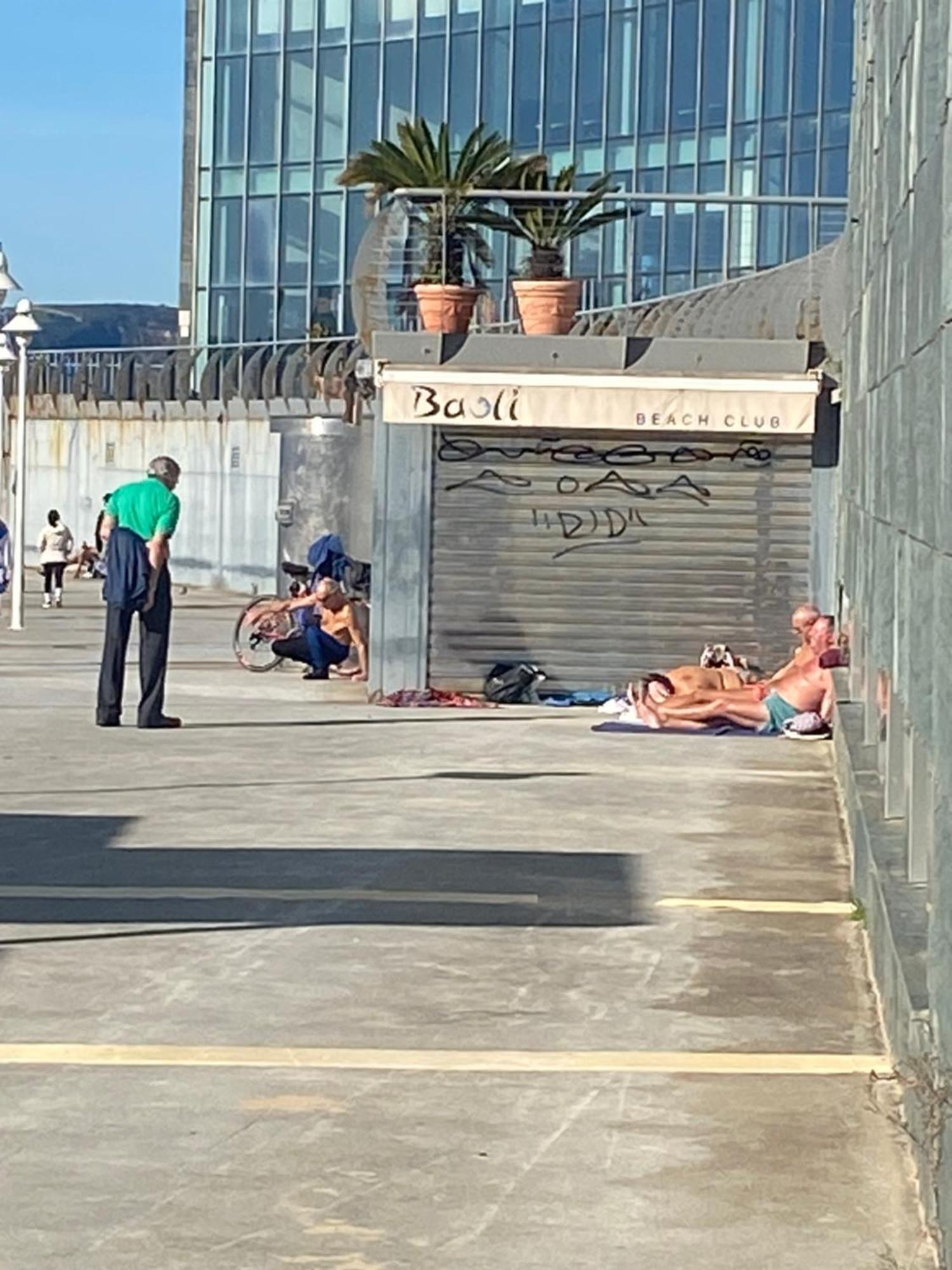 Poniente Beach Хихон Екстериор снимка
